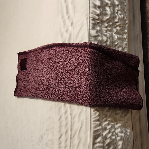 Victoria secret PINK Purple Cozy blanket - Picture 6 of 7